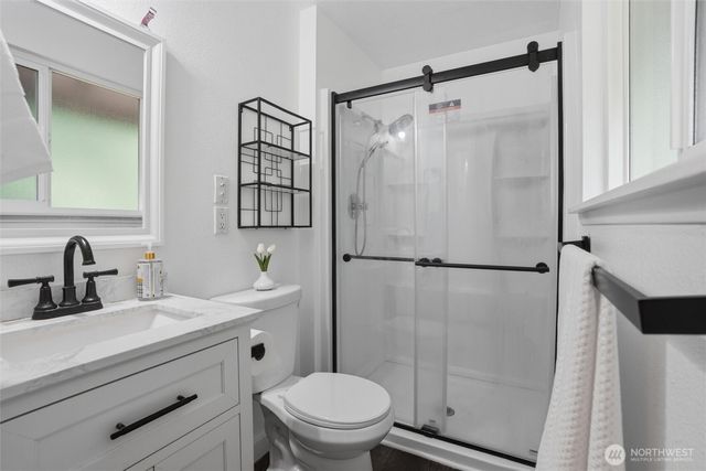 18027 10th Place NE, Poulsbo, WA 98370