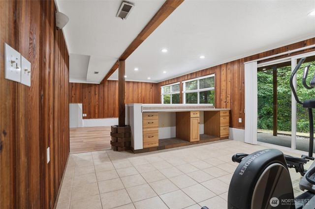 18027 10th Place NE, Poulsbo, WA 98370