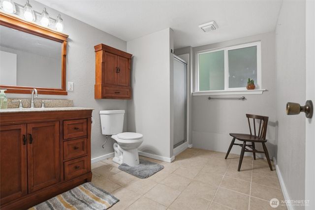 18027 10th Place NE, Poulsbo, WA 98370