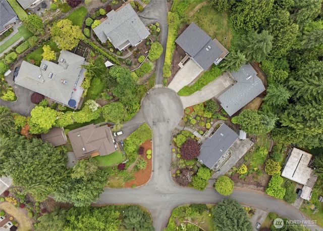 18027 10th Place NE, Poulsbo, WA 98370
