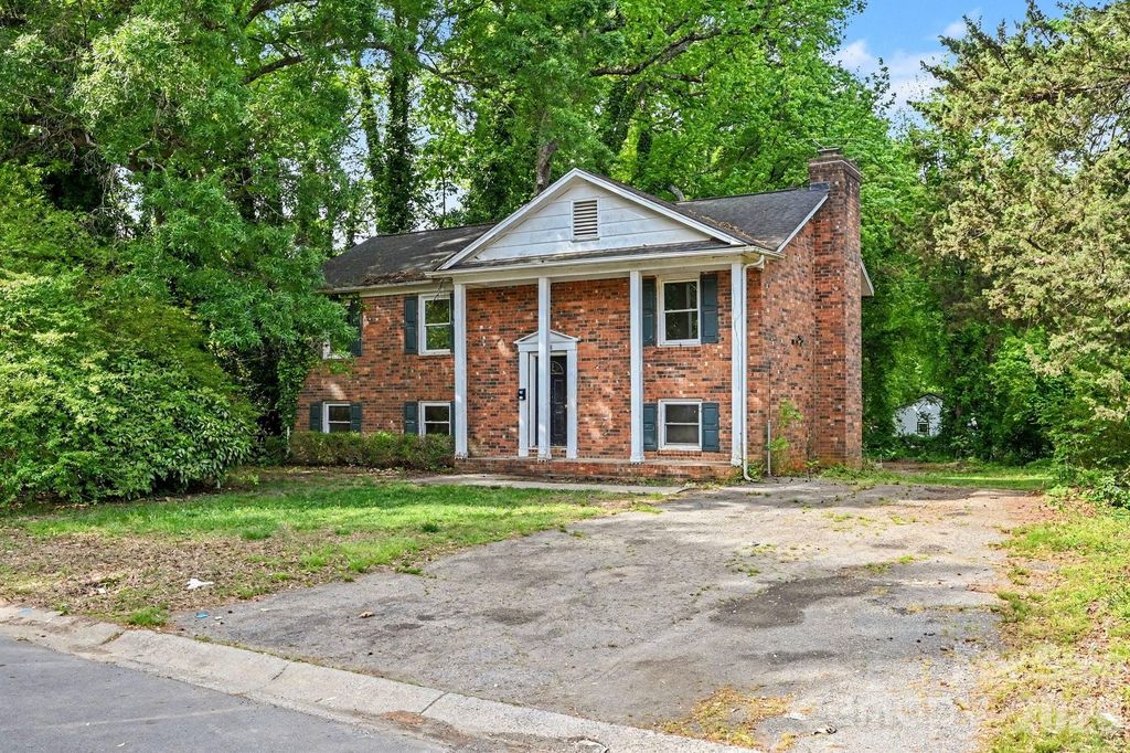 5508 Viewmont Drive, Charlotte, NC 28215