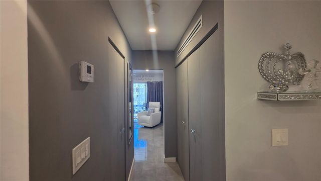 15610 NE 6th Ave 36D, Miami, FL 33162