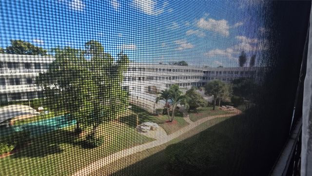 15610 NE 6th Ave 36D, Miami, FL 33162