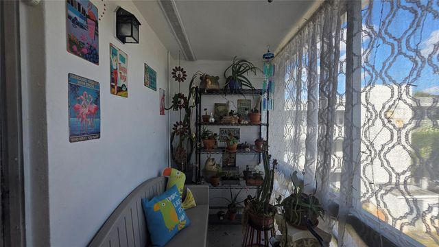 15610 NE 6th Ave 36D, Miami, FL 33162