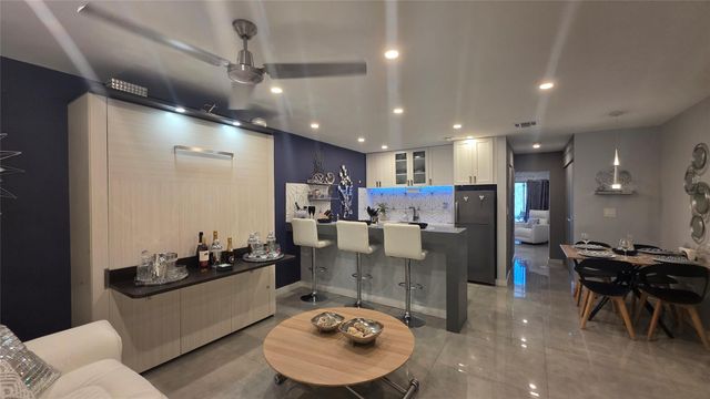 15610 NE 6th Ave 36D, Miami, FL 33162