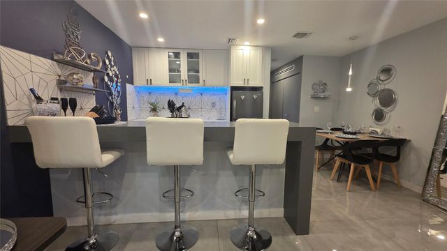 15610 NE 6th Ave 36D, Miami, FL 33162