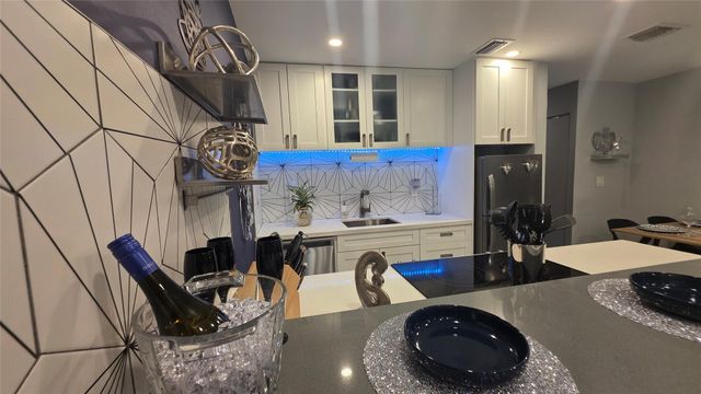 15610 NE 6th Ave 36D, Miami, FL 33162