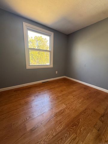 3 Birchwood Drive, Norwich, CT 06360