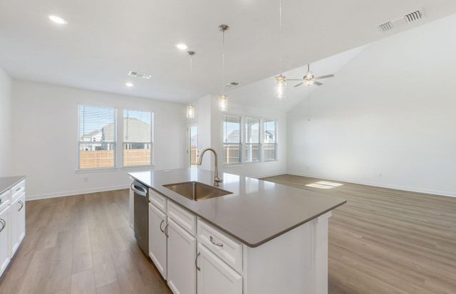 109 Ventura DR, Liberty Hill, TX 78642