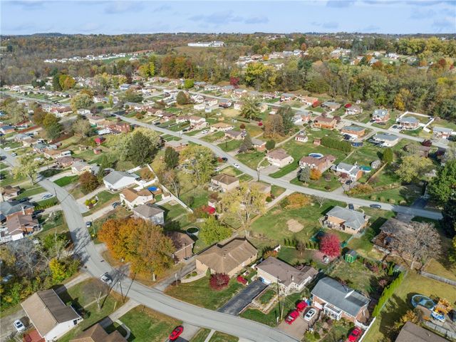 12219 Roth Dr, North Huntingdon, PA 15642