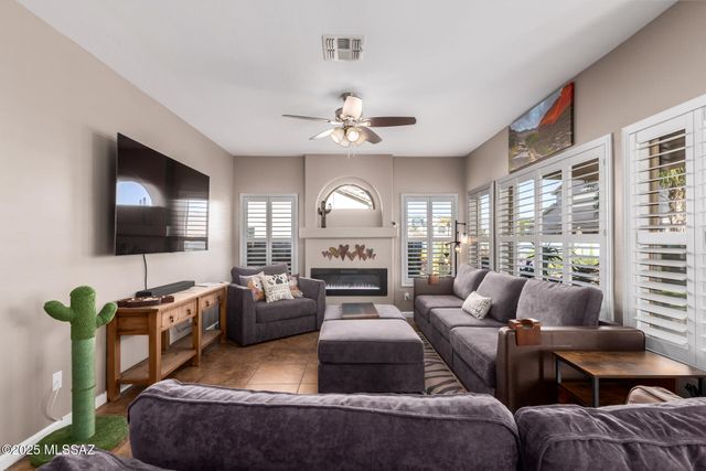 239 S Eastern Dawn Avenue, Tucson, AZ 85748