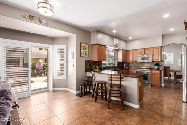 239 S Eastern Dawn Avenue, Tucson, AZ 85748