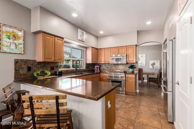 239 S Eastern Dawn Avenue, Tucson, AZ 85748