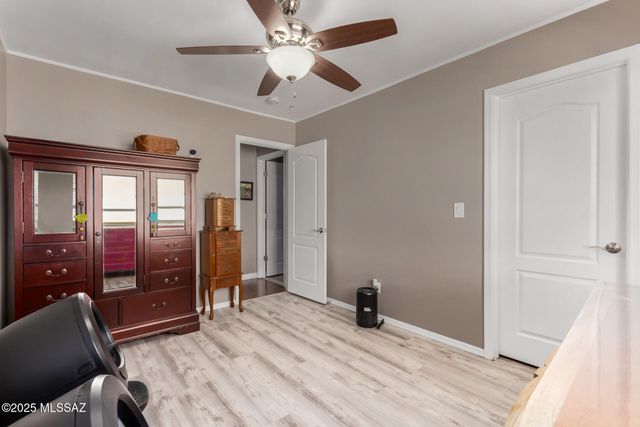 239 S Eastern Dawn Avenue, Tucson, AZ 85748