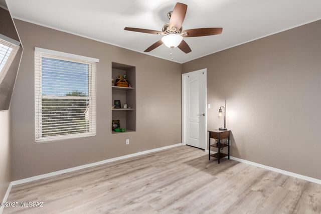 239 S Eastern Dawn Avenue, Tucson, AZ 85748