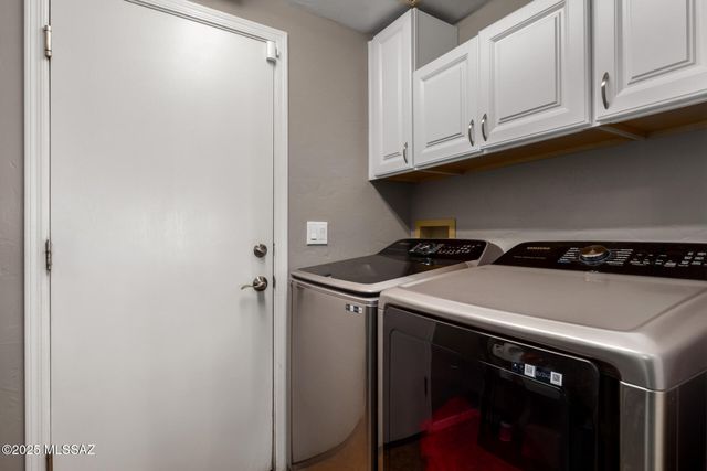 239 S Eastern Dawn Avenue, Tucson, AZ 85748