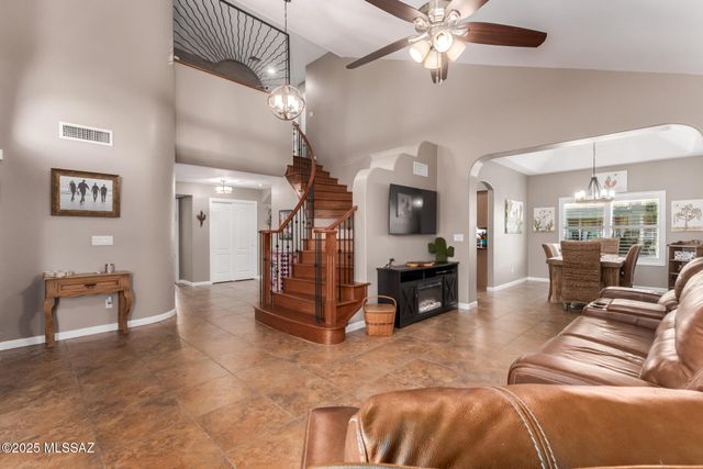 239 S Eastern Dawn Avenue, Tucson, AZ 85748