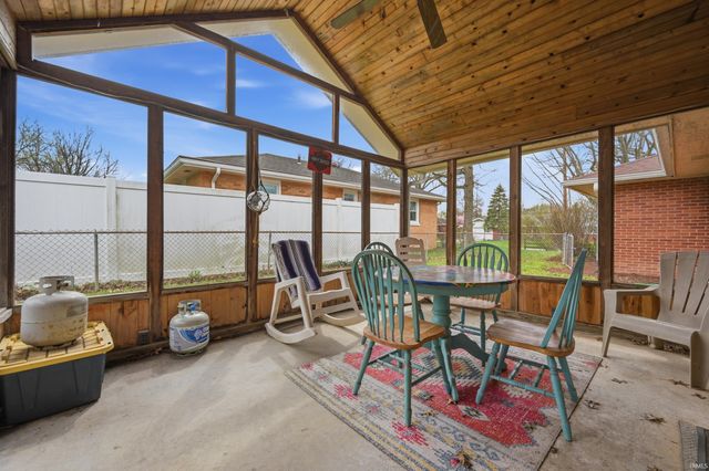 3425 W Brook Drive, Muncie, IN 47304