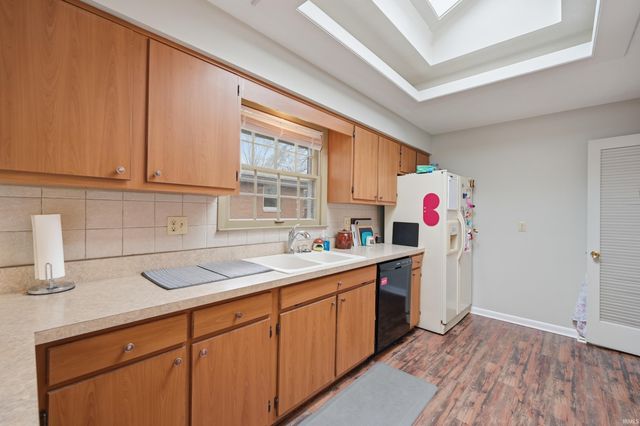 3425 W Brook Drive, Muncie, IN 47304
