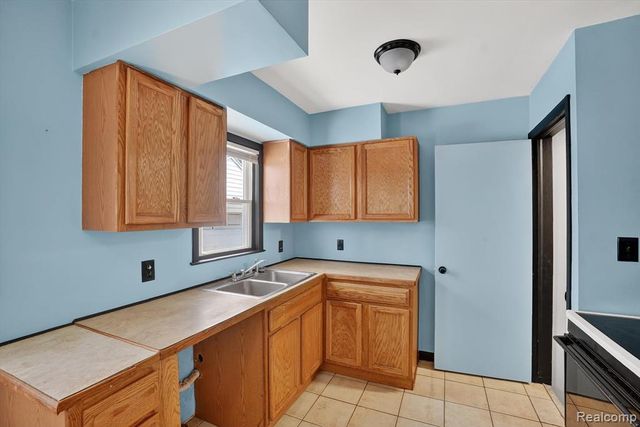 338 Browning Avenue, Flint, MI 48507