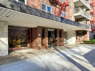 142-05 Roosevelt Avenue 214, Flushing, NY 11354