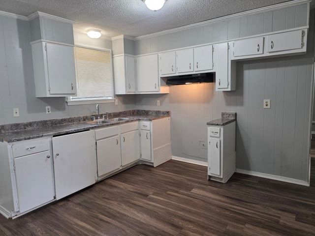 3366 LONE ROCK DR, Memphis, TN 38128