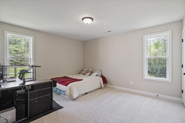 174 Split Rock Way, Zebulon, NC 27597