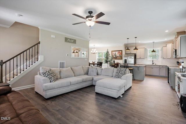 174 Split Rock Way, Zebulon, NC 27597