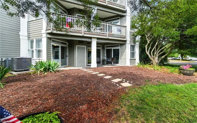 1003 High Dunes Quay Apt 101, Hampton, VA 23664