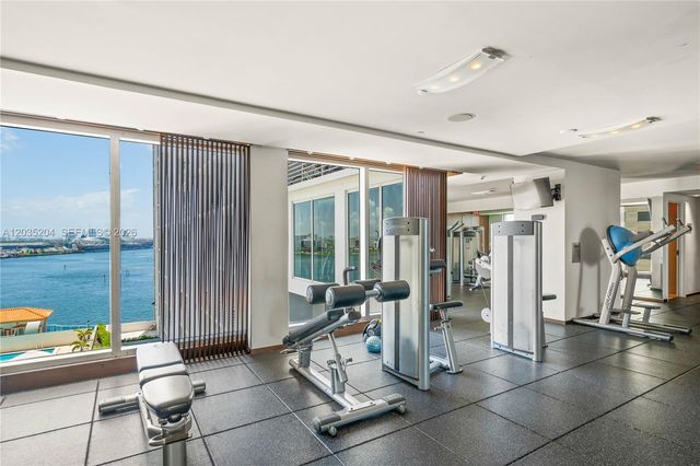 335 S Biscayne Blvd 3108, Miami, FL 33131