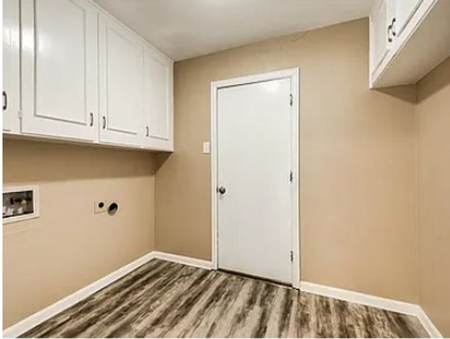 6826 Kingsbury Drive, Dallas, TX 75231