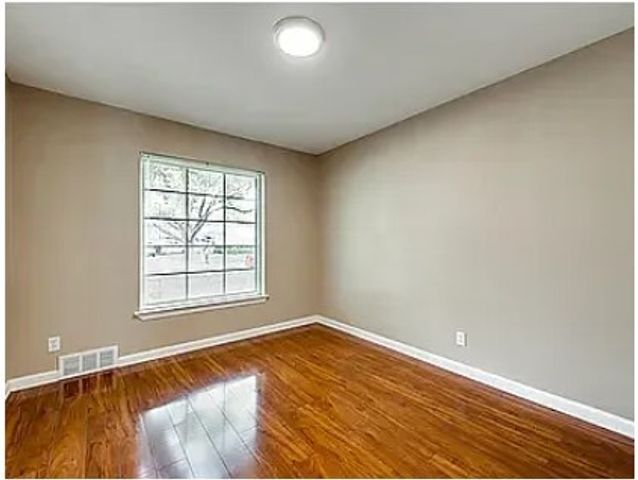 6826 Kingsbury Drive, Dallas, TX 75231