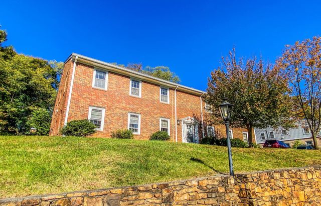 803 King James ST, Roanoke, VA 24016