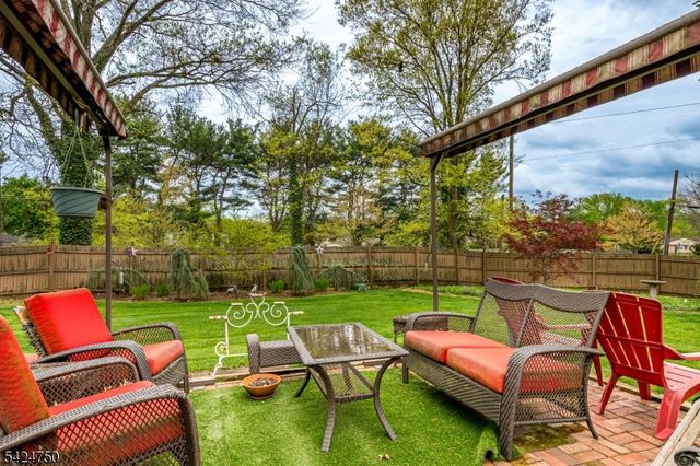 27 Landry Rd, Franklin Twp., NJ 08873