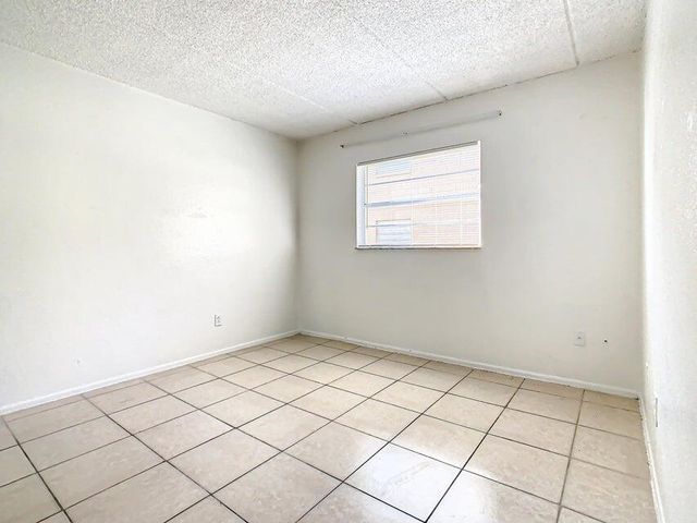 714 Michigan Ct Apt 2, St Cloud, FL 34769