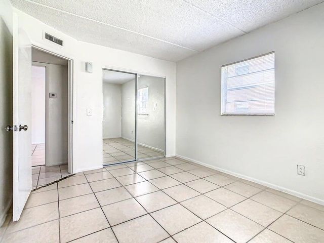 714 Michigan Ct Apt 2, St Cloud, FL 34769