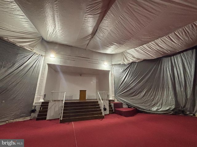 5926-32 LANSDOWNE AVE, Philadelphia, PA 19151