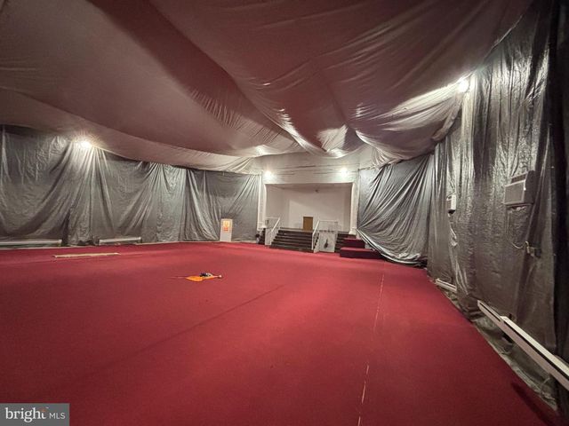 5926-32 LANSDOWNE AVE, Philadelphia, PA 19151