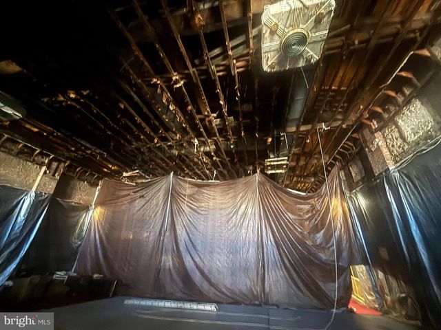 5926-32 LANSDOWNE AVE, Philadelphia, PA 19151