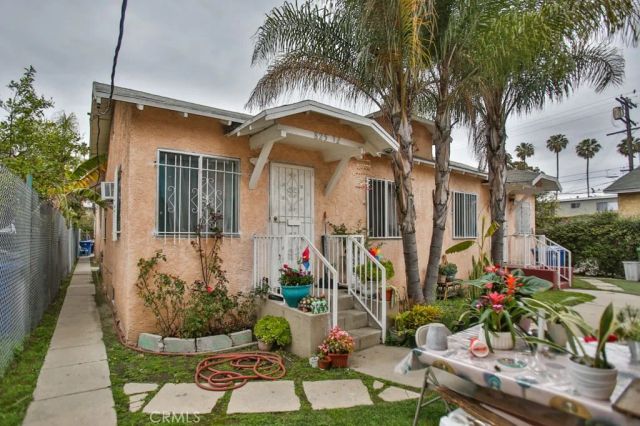 823 W 81st Street, Los Angeles, CA 90044