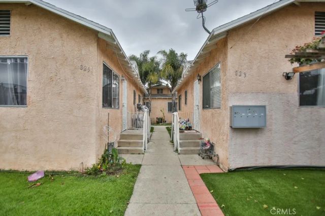 823 W 81st Street, Los Angeles, CA 90044