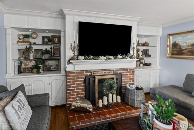 3838 Omega Street, Alton, IL 62002