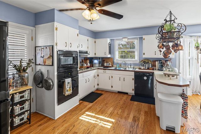 3838 Omega Street, Alton, IL 62002