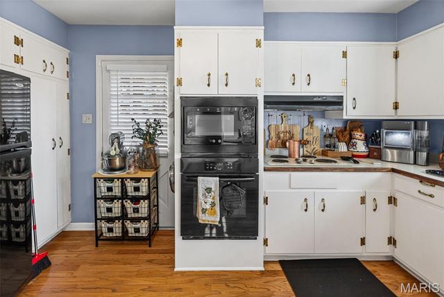 3838 Omega Street, Alton, IL 62002