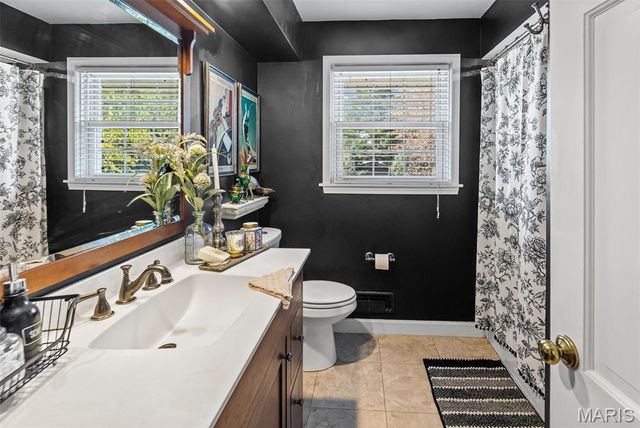 3838 Omega Street, Alton, IL 62002