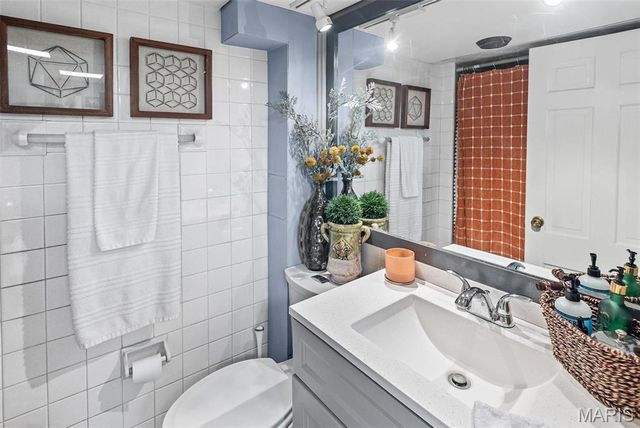 3838 Omega Street, Alton, IL 62002