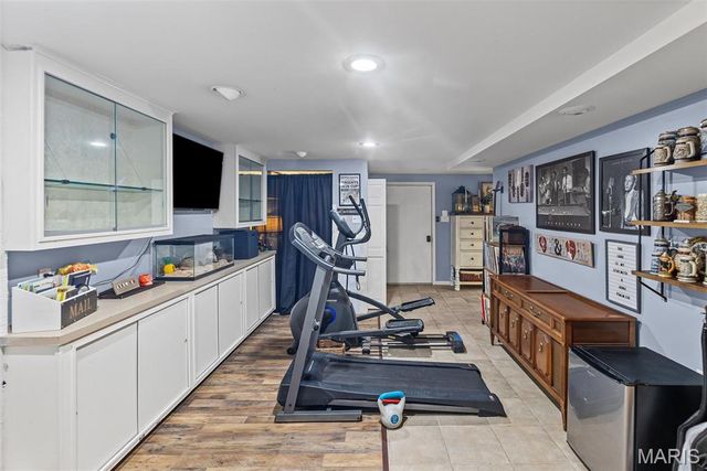 3838 Omega Street, Alton, IL 62002