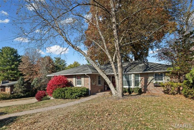 3838 Omega Street, Alton, IL 62002