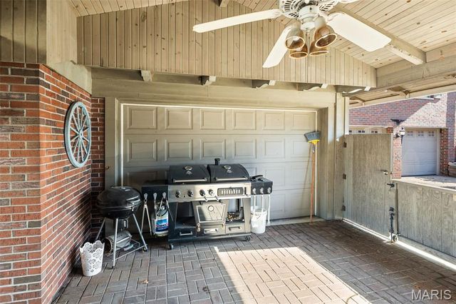 3838 Omega Street, Alton, IL 62002