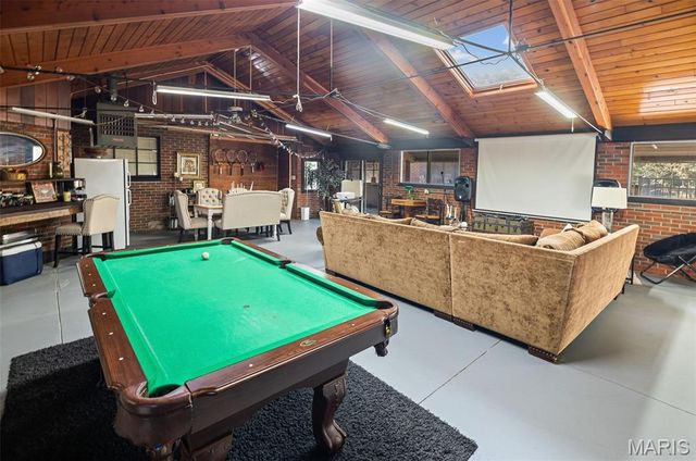 3838 Omega Street, Alton, IL 62002